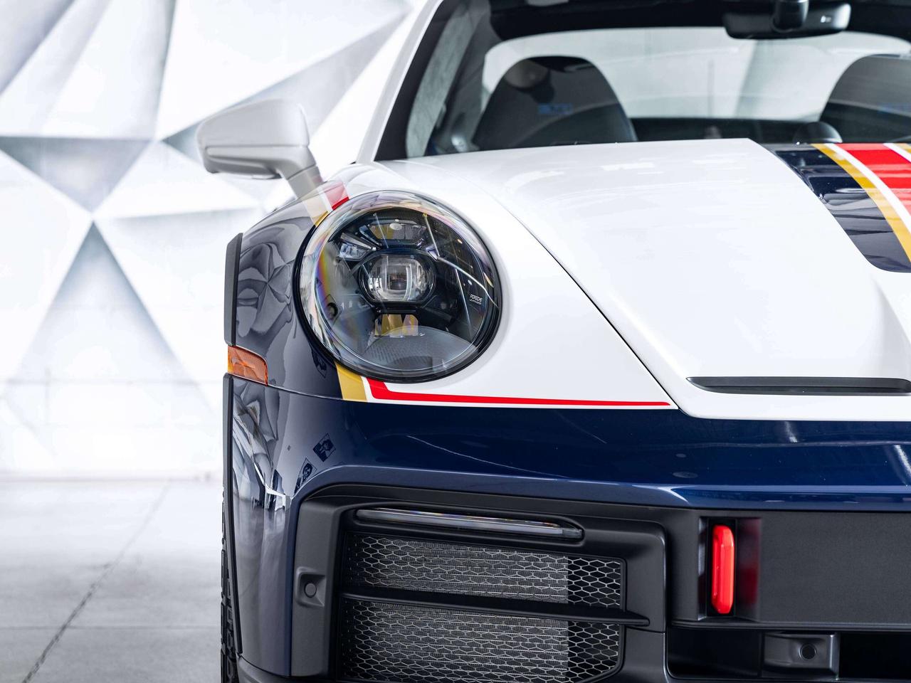 2024 Porsche 911 Dakar Photo