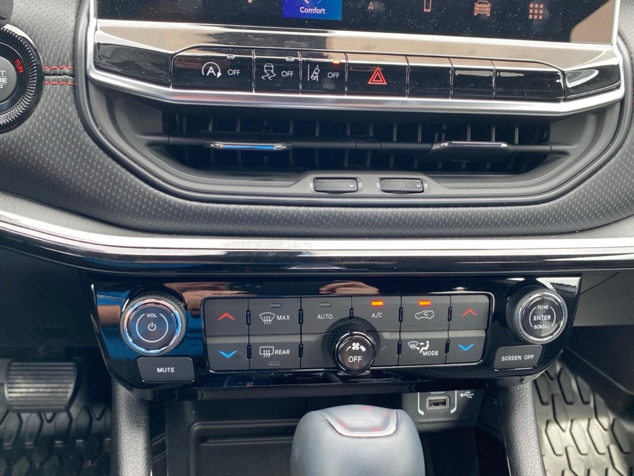 2023 Jeep Compass Trailhawk Elite 4x4 Photo