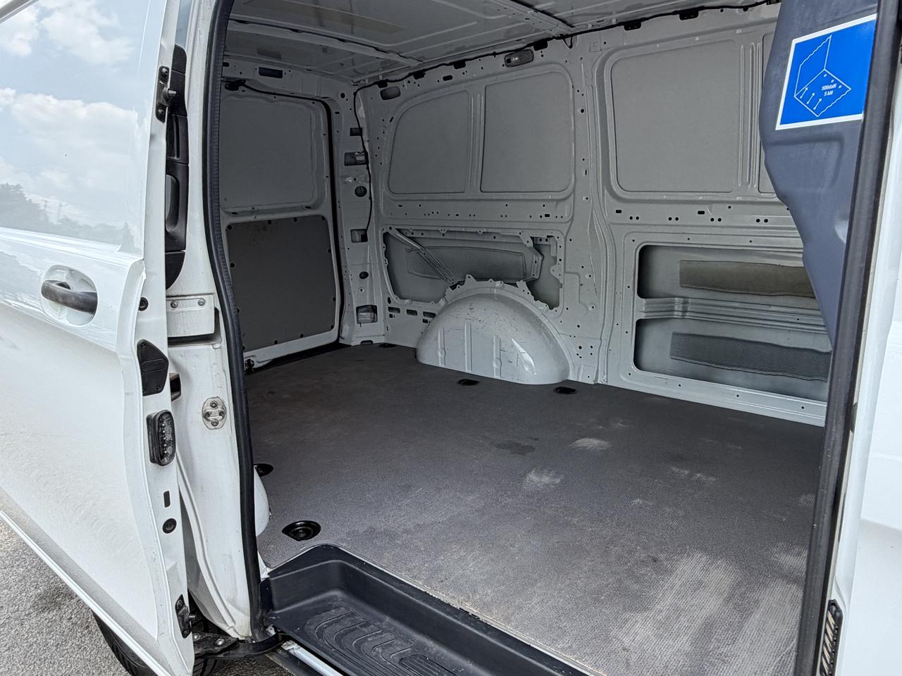 2023 Mercedes-Benz Metris Cargo Van 126WB, HEATED SEATS, PARTITION, HARD FLOOR,CRUISE Photo
