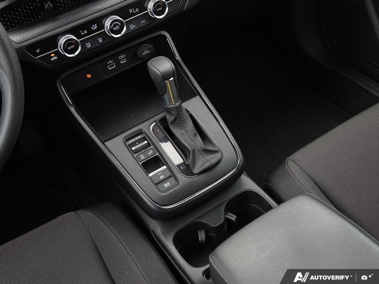 2023 Honda CR-V LX AWD   NO CLAIMS   ONE OWNER   APPLE CARPLAY Photo