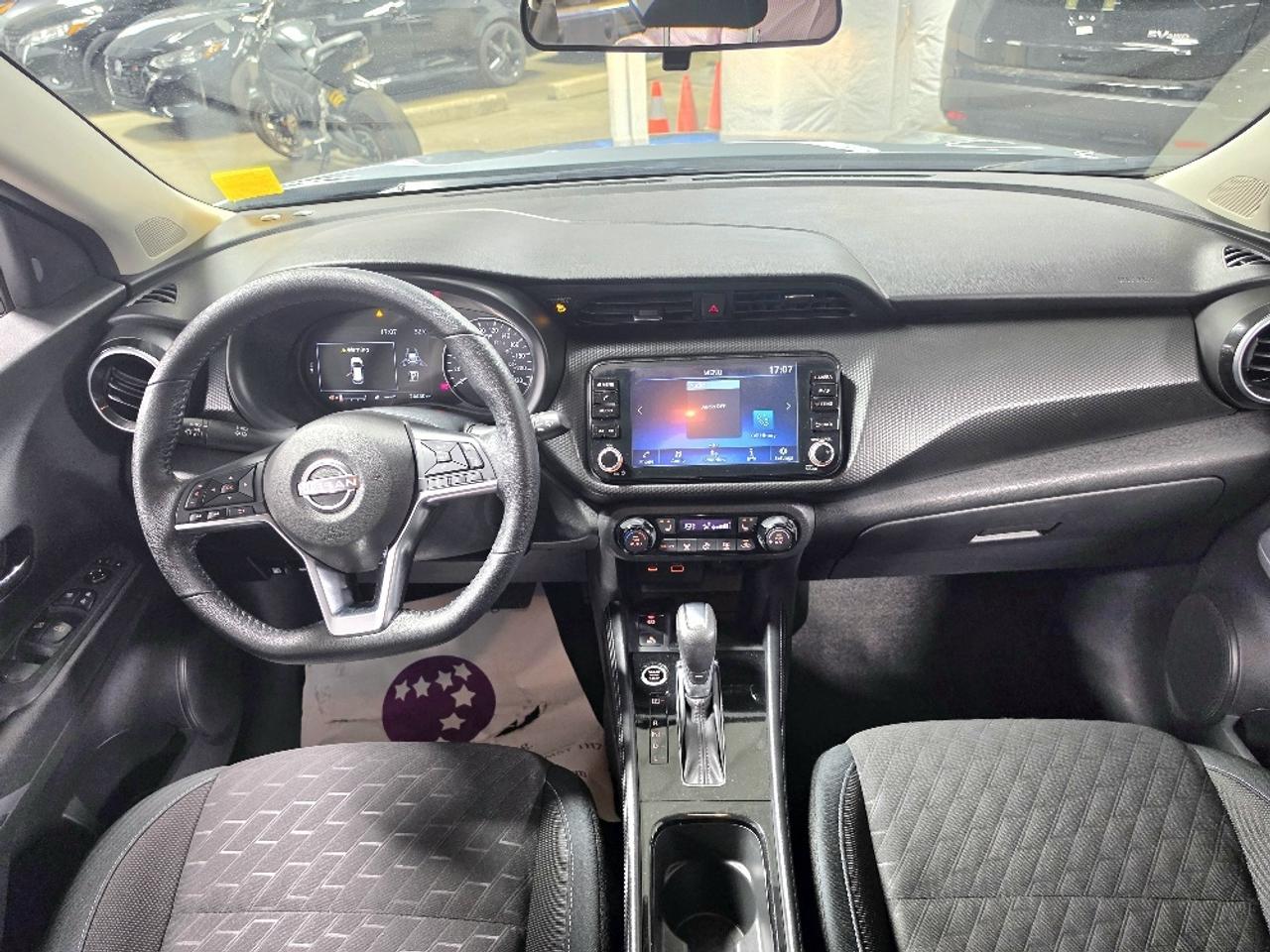 2024 Nissan Kicks SV FWD Photo