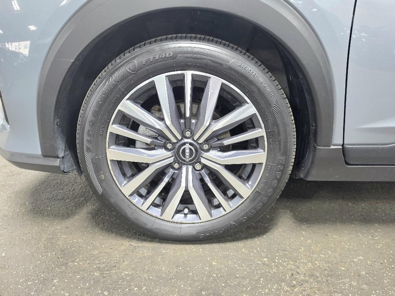 2024 Nissan Kicks SV FWD Photo