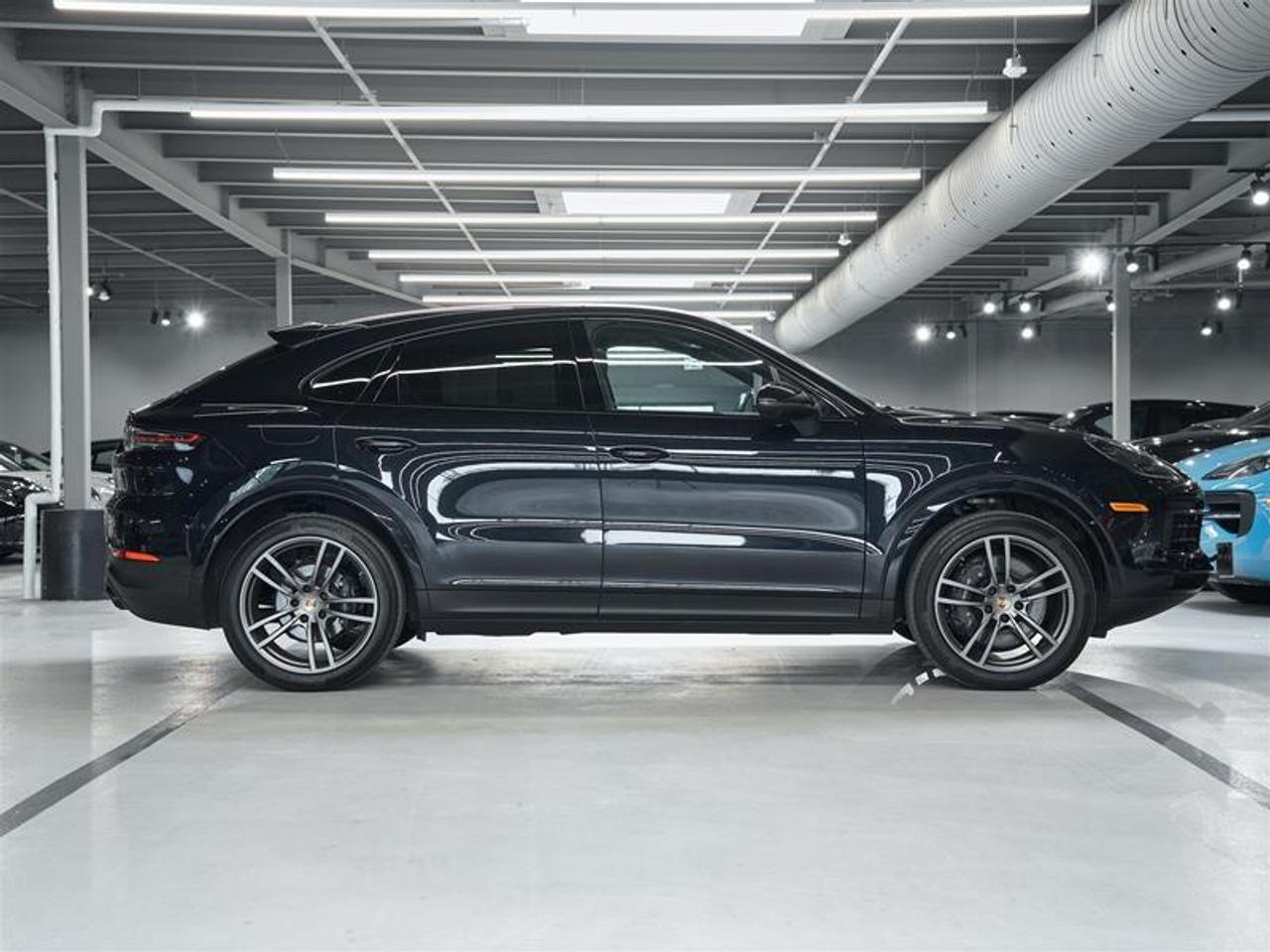 2023 Porsche Cayenne Coupe Photo4