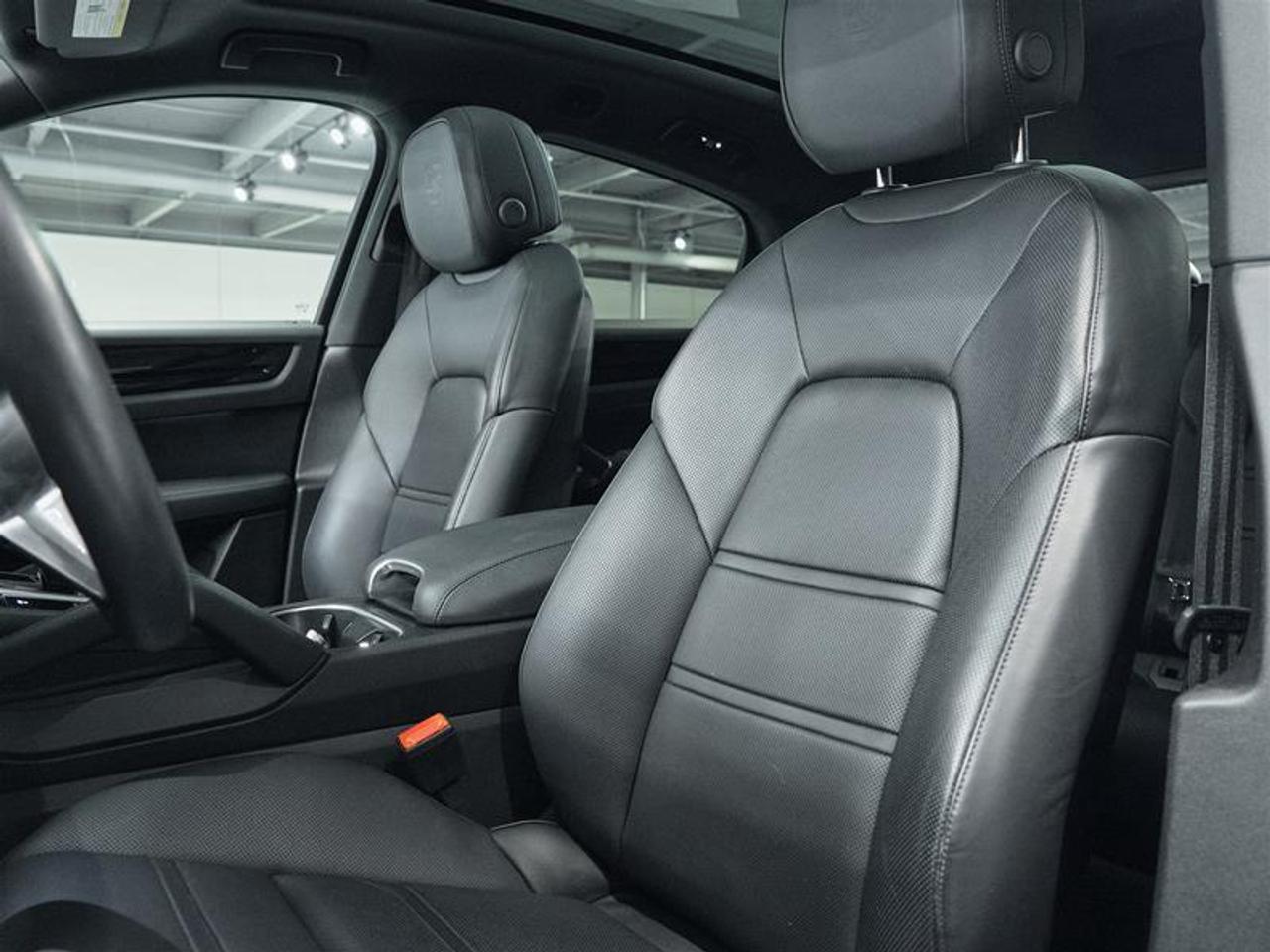 2023 Porsche Cayenne Coupe Photo