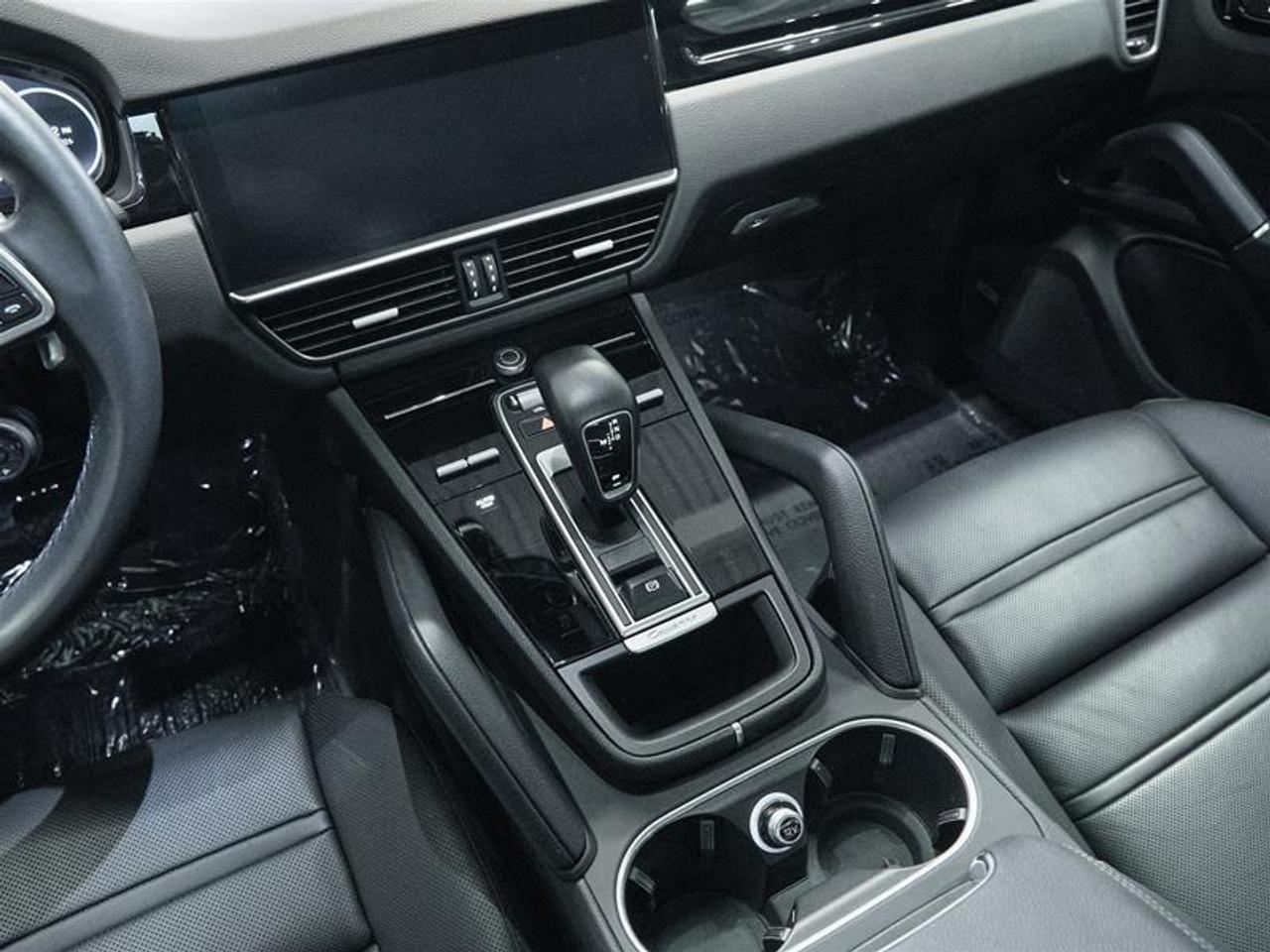 2023 Porsche Cayenne Coupe Photo