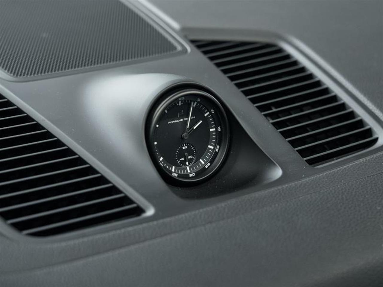 2023 Porsche Cayenne Coupe Photo