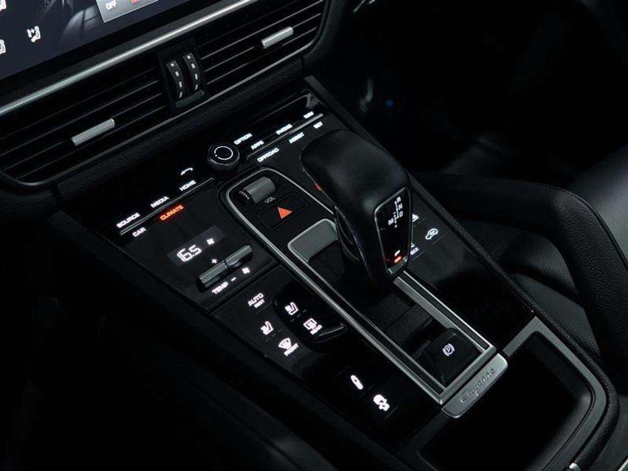 2023 Porsche Cayenne Coupe Photo