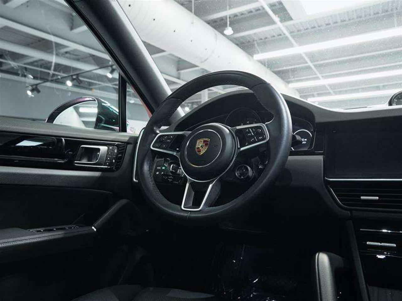 2023 Porsche Cayenne Coupe Photo