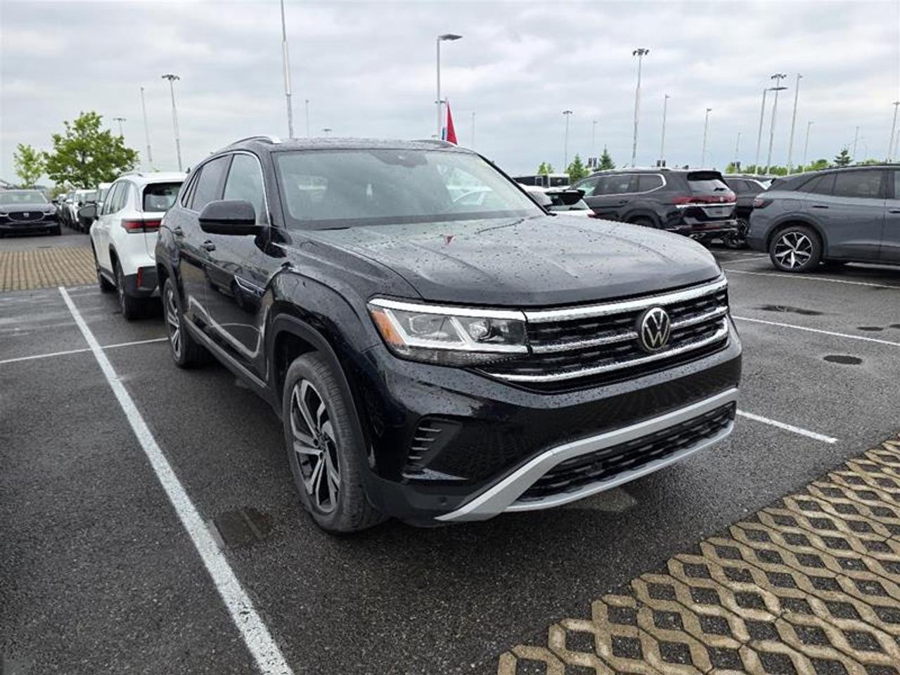 2023 Volkswagen Atlas Cross Sport Highline 3.6L 8sp at w/Tip 4MOTION Photo0