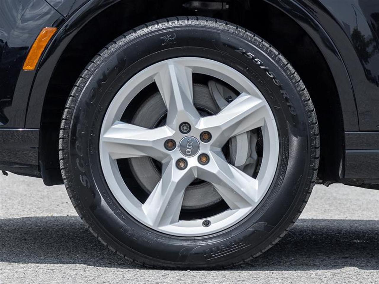 2019 Audi Q7 55 Komfort 4dr All-Wheel Drive quattro Sport Utility Photo4