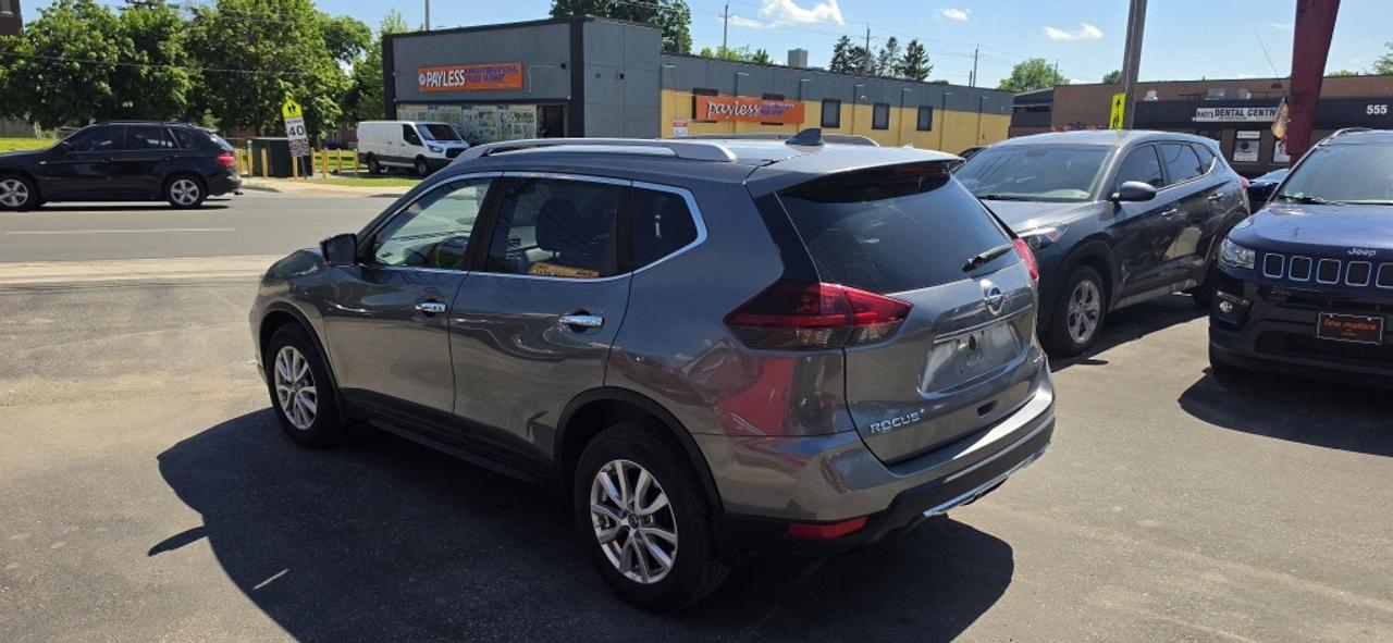 2018 Nissan Rogue S 4dr All-wheel Drive CVT Photo4
