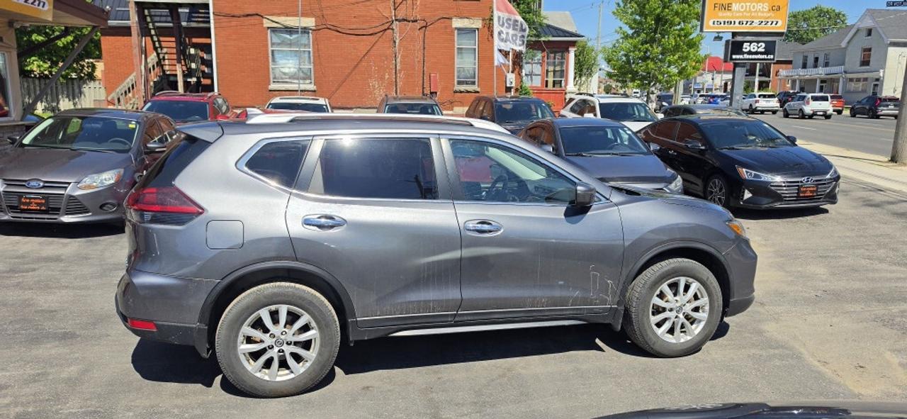 2018 Nissan Rogue S 4dr All-wheel Drive CVT Photo