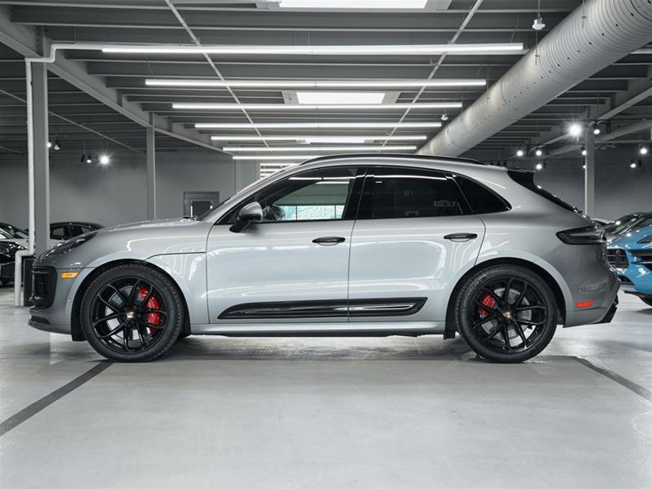 2024 Porsche Macan GTS AWD Photo