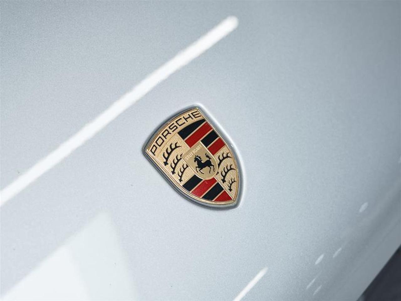 2024 Porsche Macan GTS AWD Photo