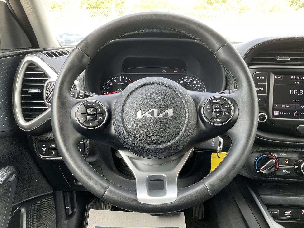 2022 Kia Soul EX - ALLOYS! BACK-UP CAM! BSM! CAR PLAY! Photo