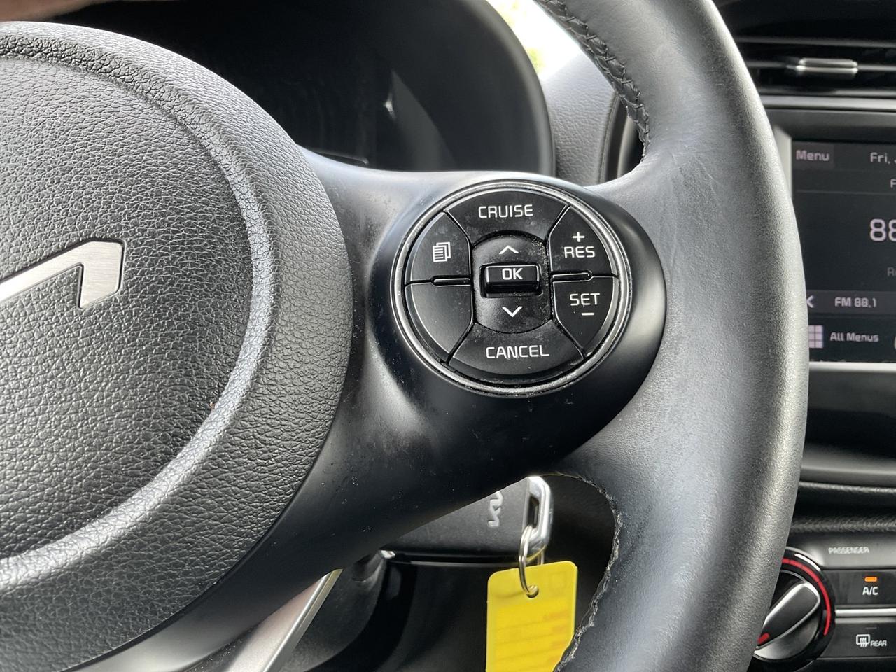2022 Kia Soul EX - ALLOYS! BACK-UP CAM! BSM! CAR PLAY! Photo