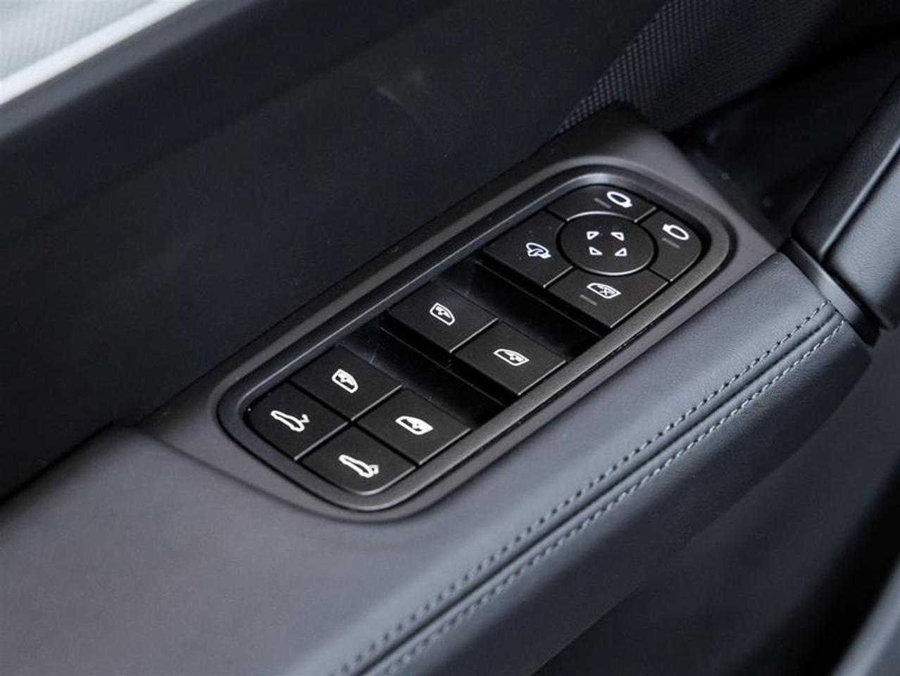 2026 Porsche Cayenne  Photo