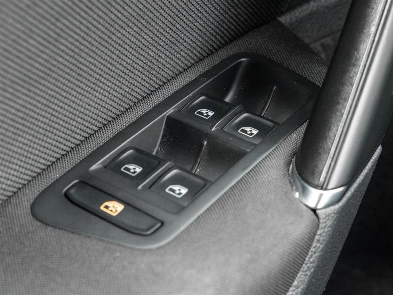 2019 Volkswagen Golf GTI 5-Door Rabbit (DSG) 4dr Hatchback Photo
