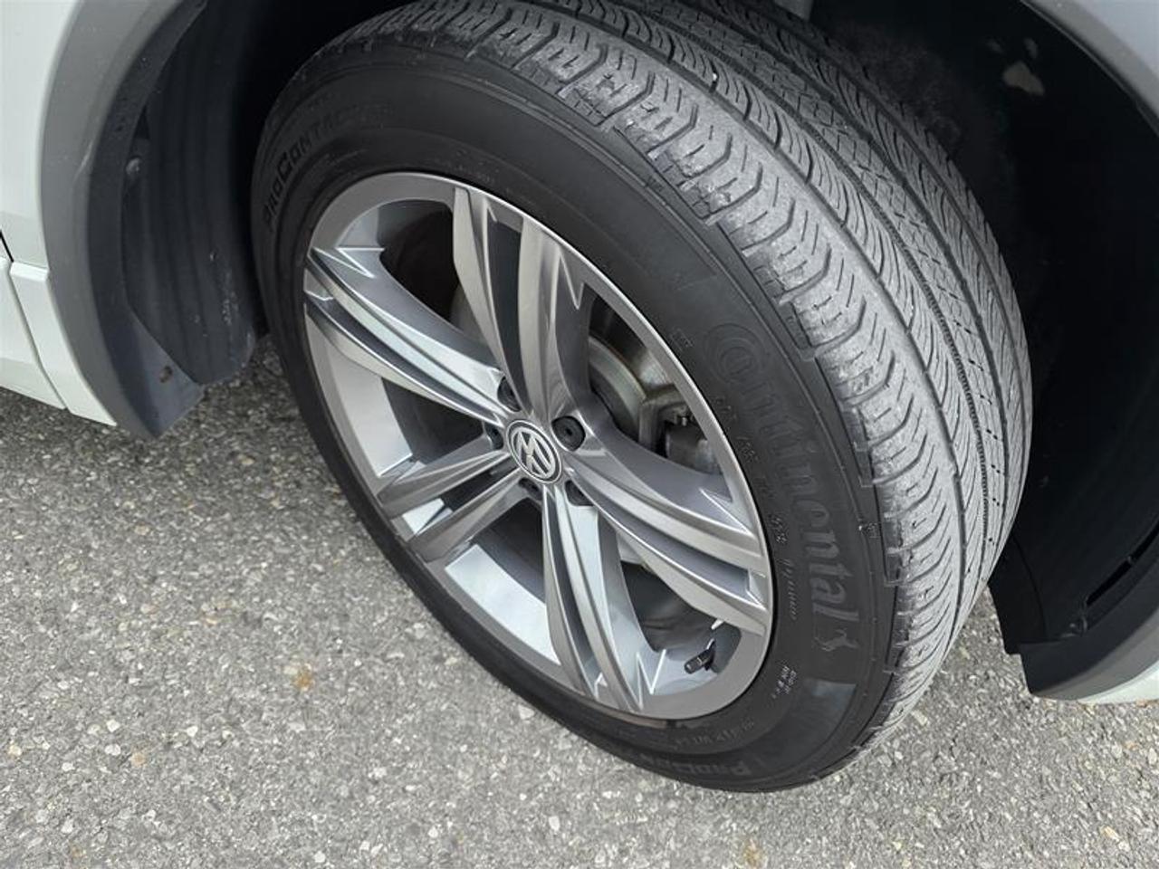 2019 Volkswagen Tiguan Highline 2.0T 8sp at w/Tip 4M Photo