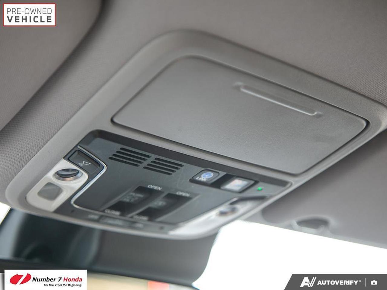 2022 Honda Pilot Touring 7-Pass *EXTENDED FACTORY ARRANTY*NO REPORT Photo