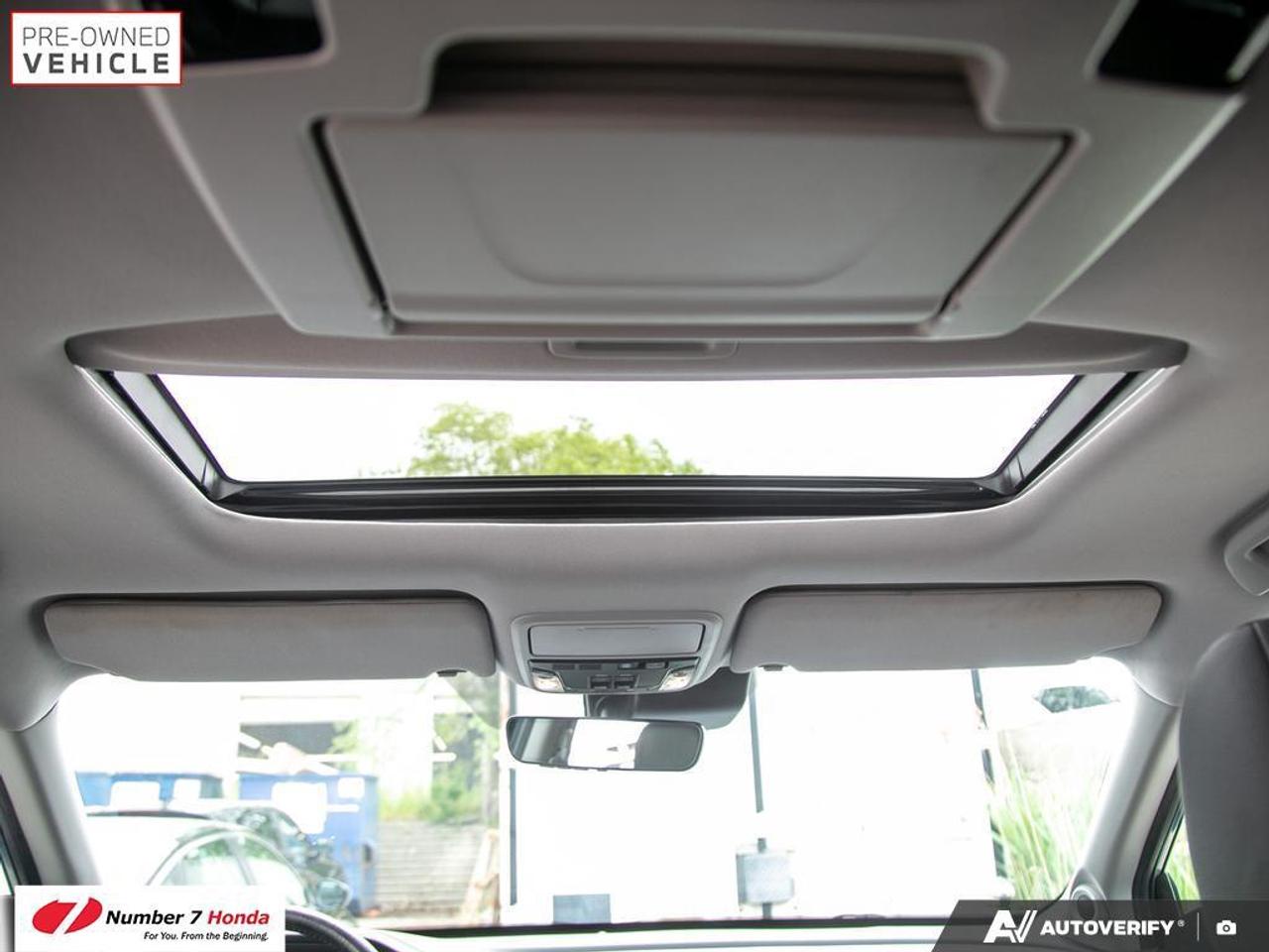 2022 Honda Pilot Touring 7-Pass *EXTENDED FACTORY ARRANTY*NO REPORT Photo