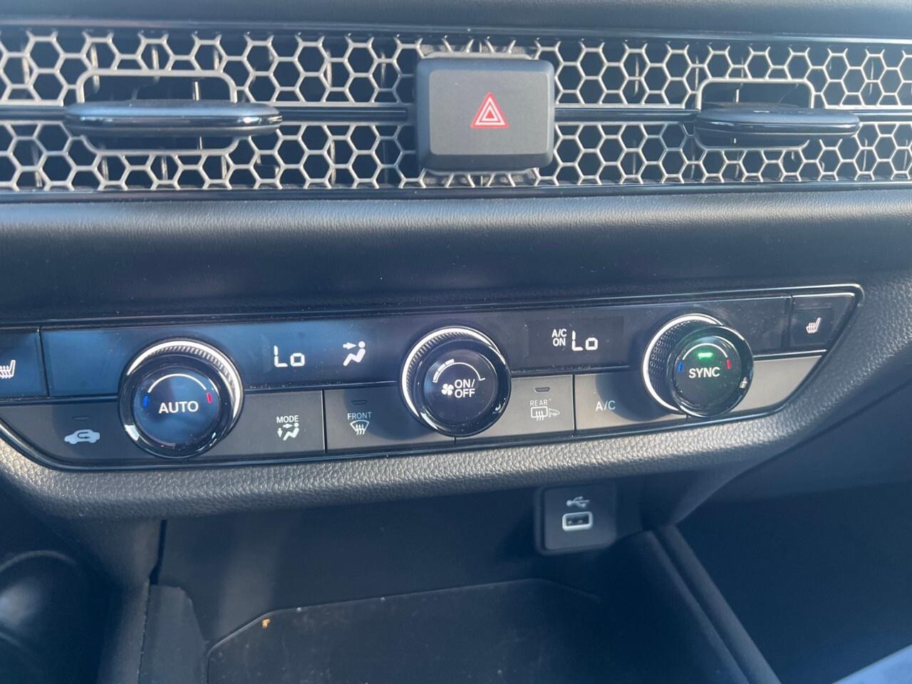 2023 Honda HR-V SPORT   AWD   LOW KM   FUEL EFFICIENT Photo