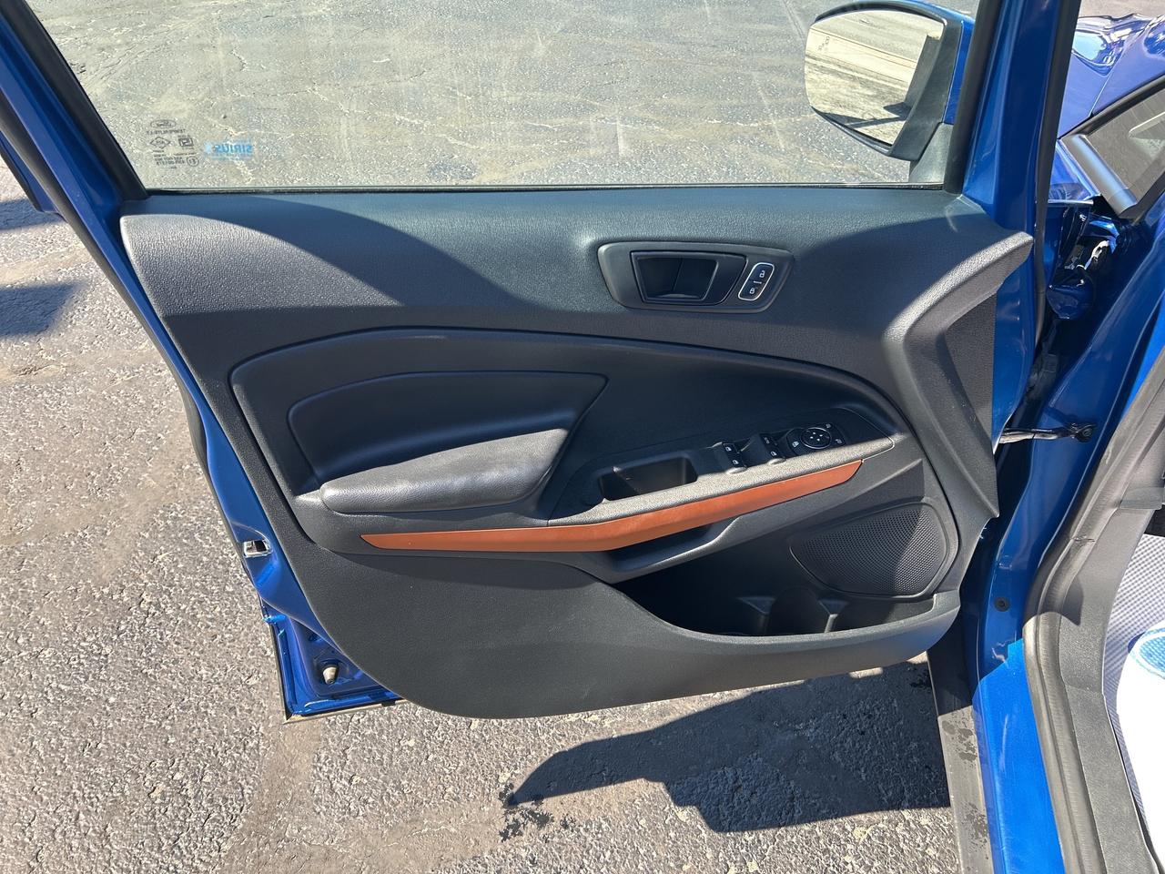 2018 Ford EcoSport SES 2.0L 4WD SUNROOF HEATED SEAT BLIND SPOT 17WHL Photo