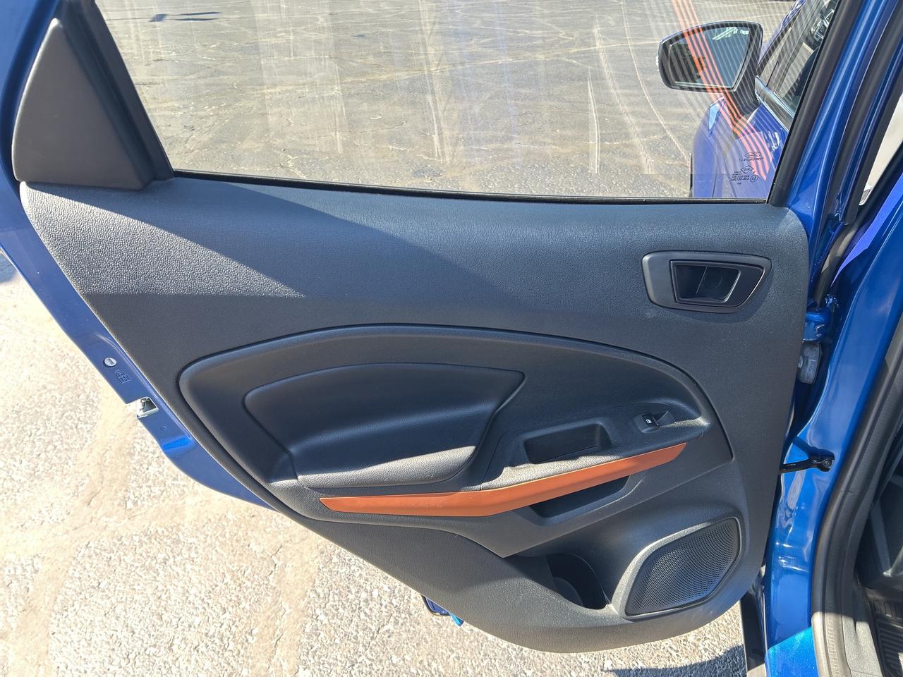 2018 Ford EcoSport SES 2.0L 4WD SUNROOF HEATED SEAT BLIND SPOT 17WHL Photo