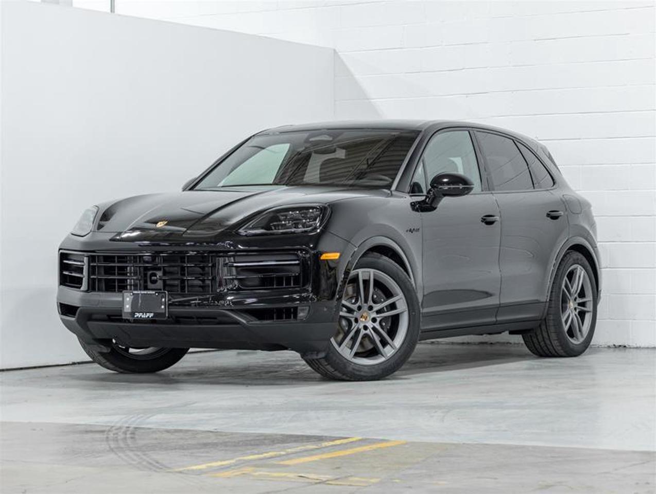2026 Porsche Cayenne  Photo0