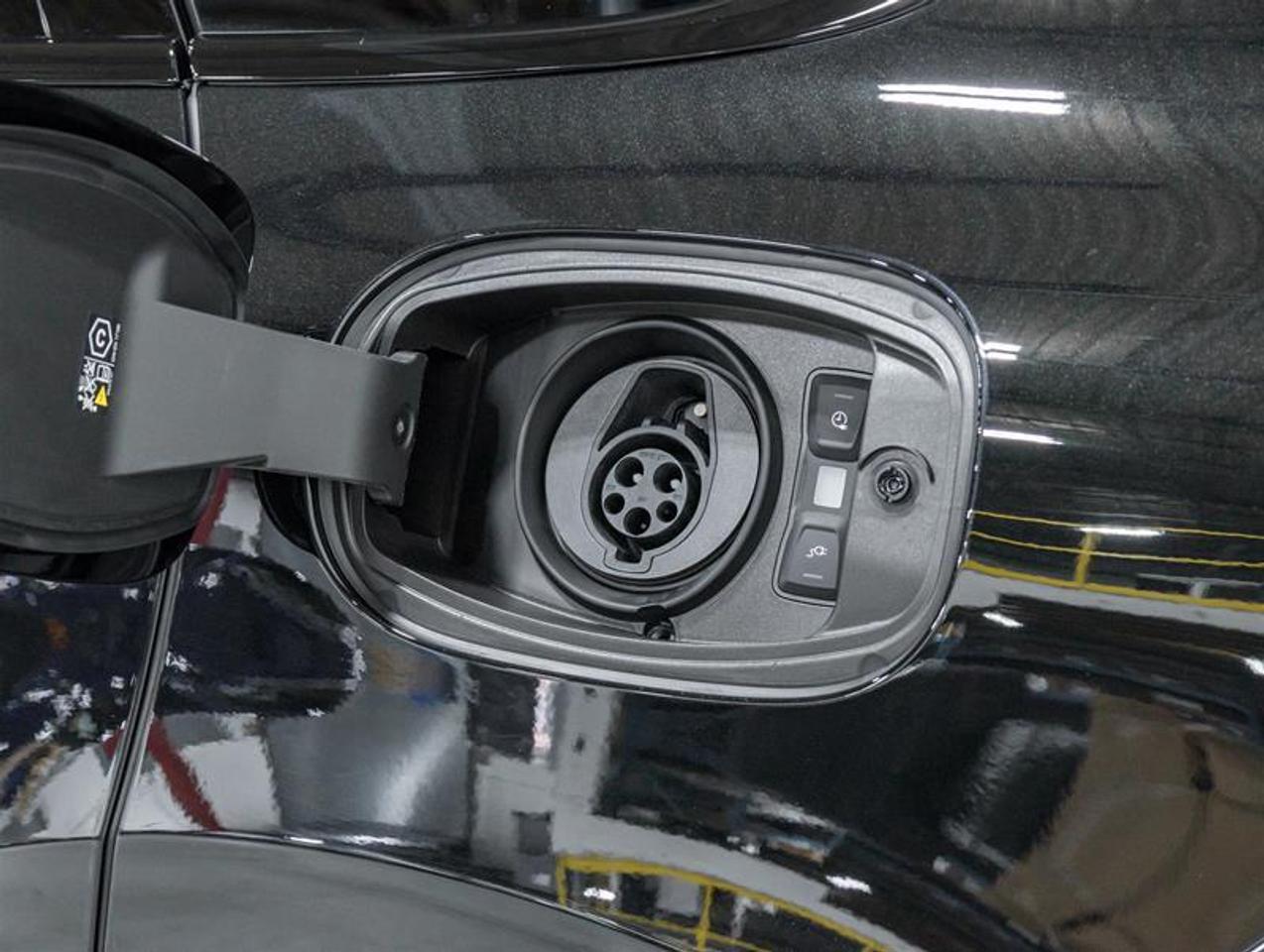 2026 Porsche Cayenne  Photo