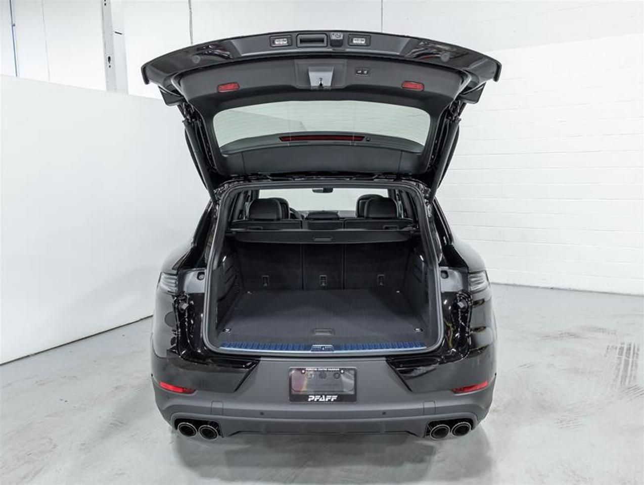 2026 Porsche Cayenne  Photo