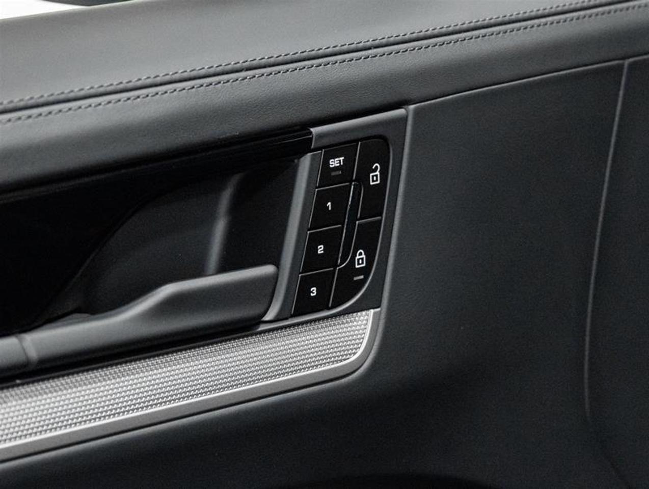 2026 Porsche Cayenne  Photo