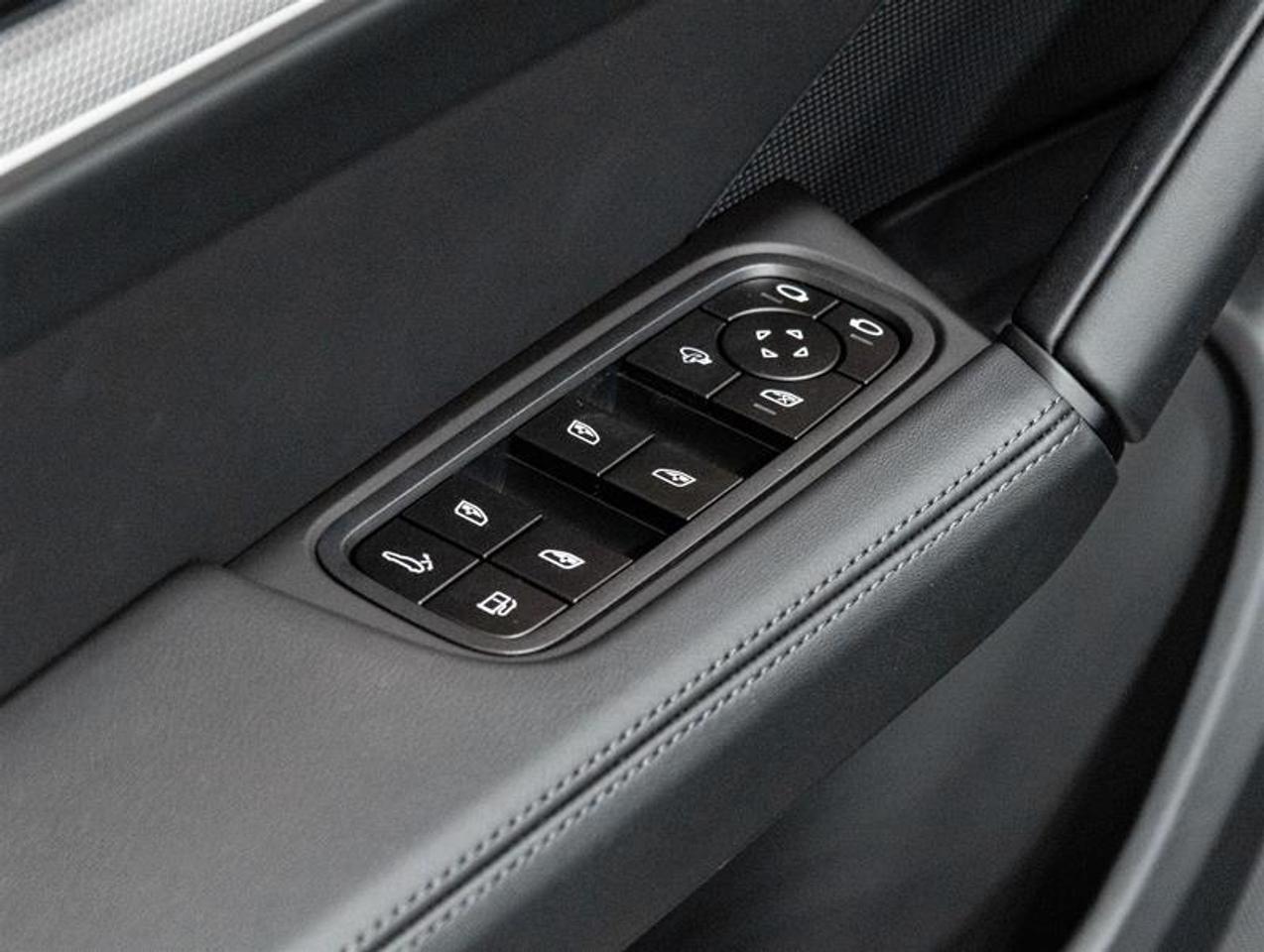 2026 Porsche Cayenne  Photo