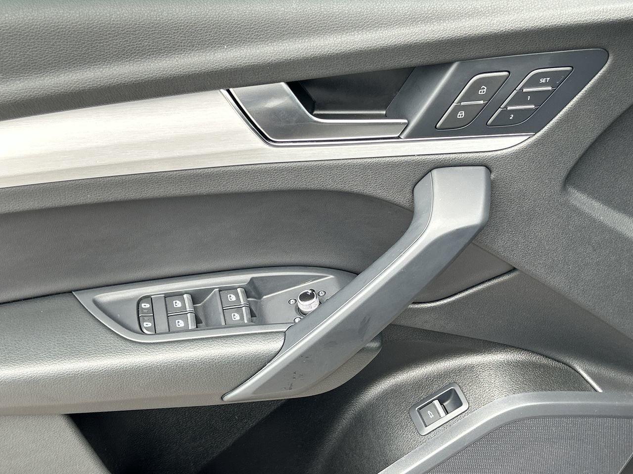 2023 Audi Q5 45 2.0T Progressiv quattro 7sp S Tronic   Top View Photo