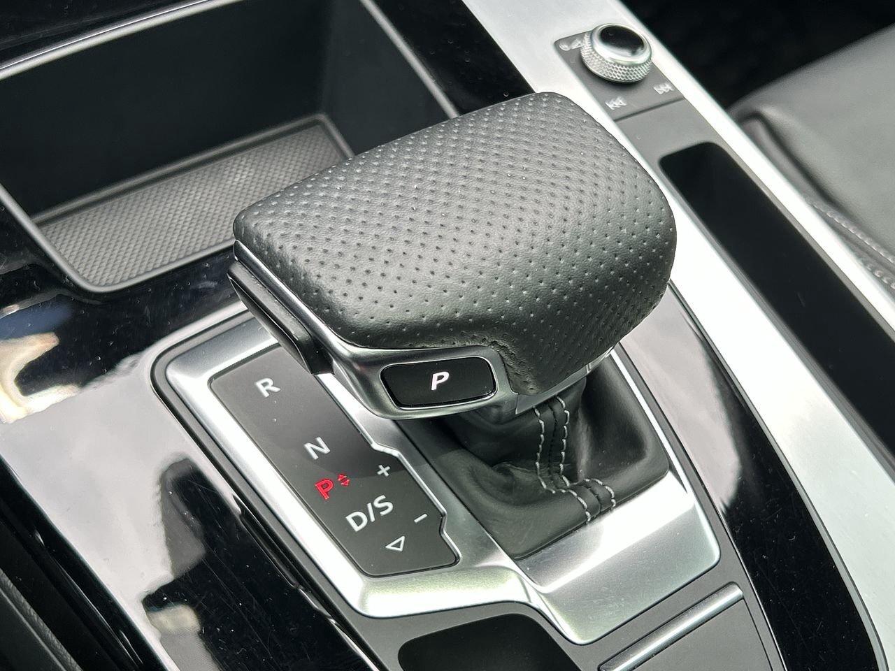2023 Audi Q5 45 2.0T Progressiv quattro 7sp S Tronic   Top View Photo