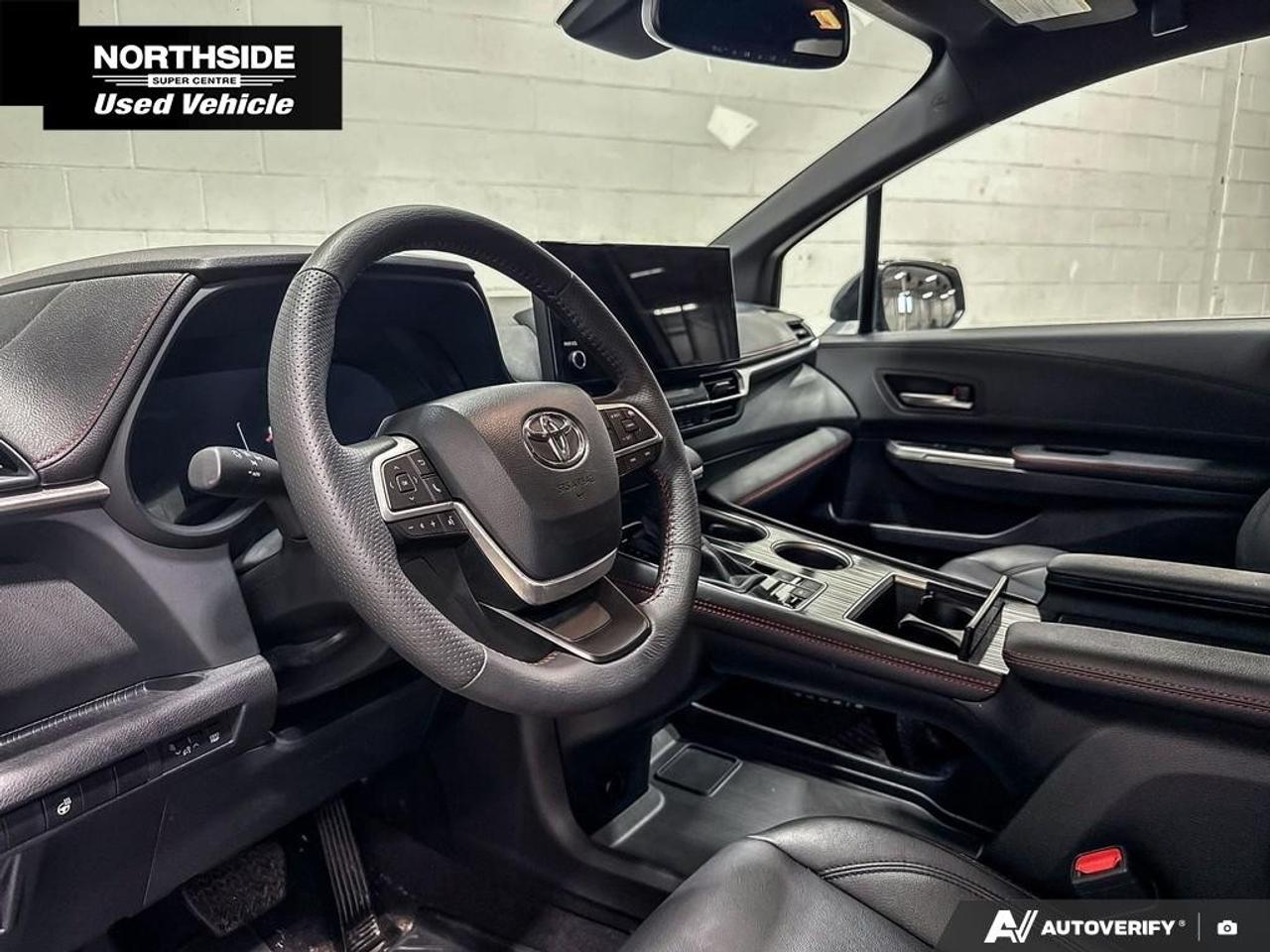 2025 Toyota Sienna XSE 7-Passenger AWD Photo