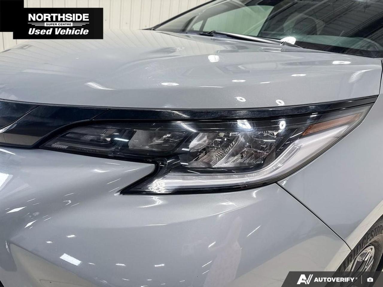 2025 Toyota Sienna XSE 7-Passenger AWD Photo