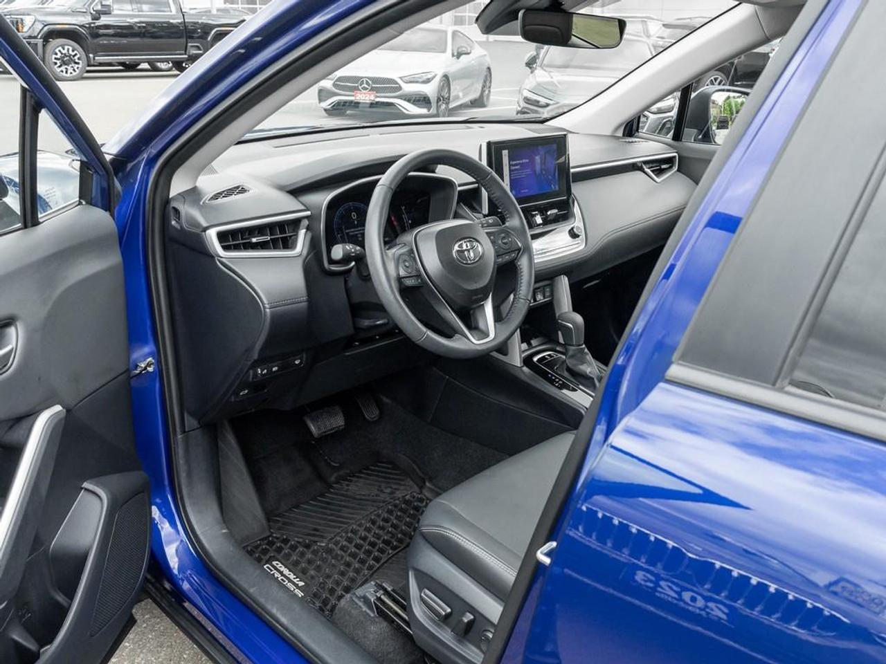 2024 Toyota Corolla Cross XLE 4dr All-Wheel Drive Photo