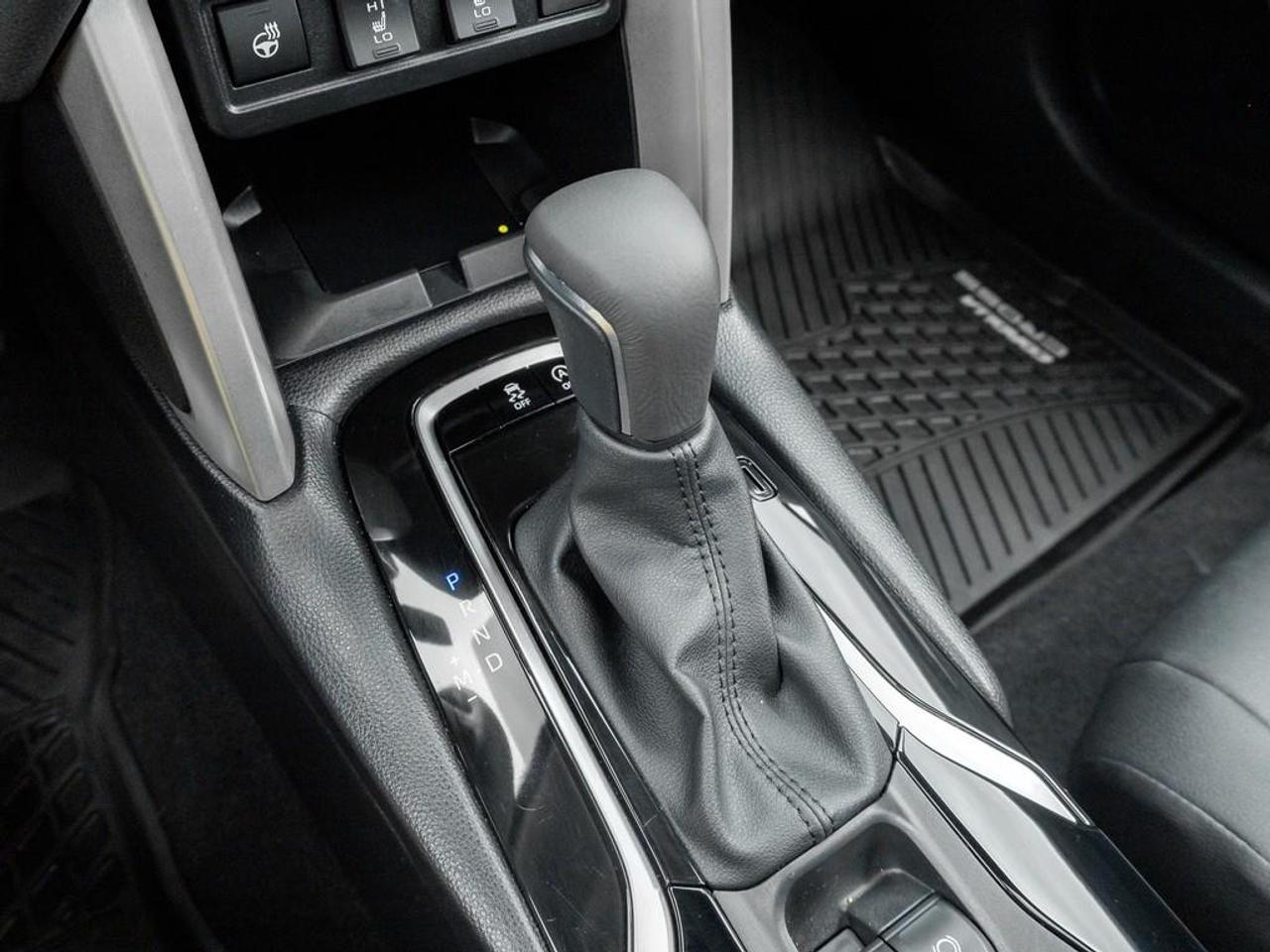 2024 Toyota Corolla Cross XLE 4dr All-Wheel Drive Photo