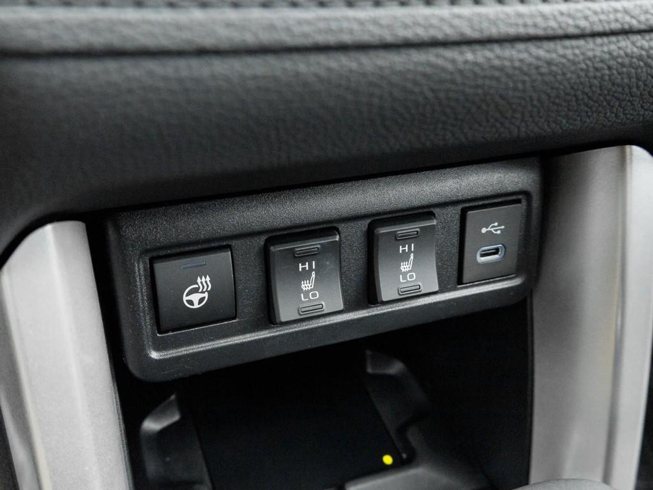 2024 Toyota Corolla Cross XLE 4dr All-Wheel Drive Photo