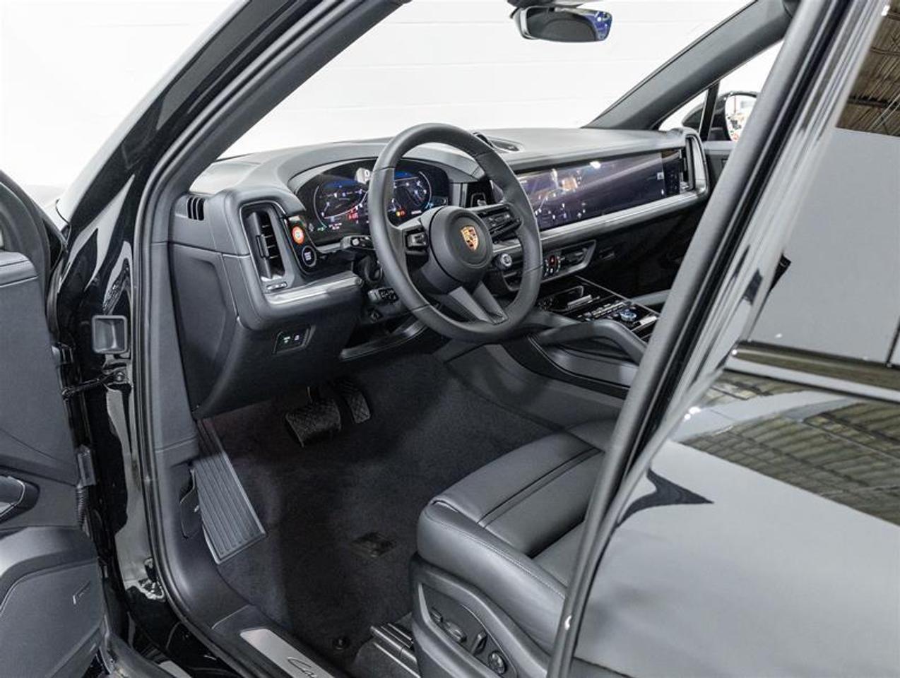 2026 Porsche Cayenne  Photo