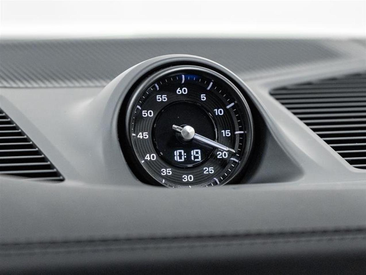 2026 Porsche Cayenne  Photo