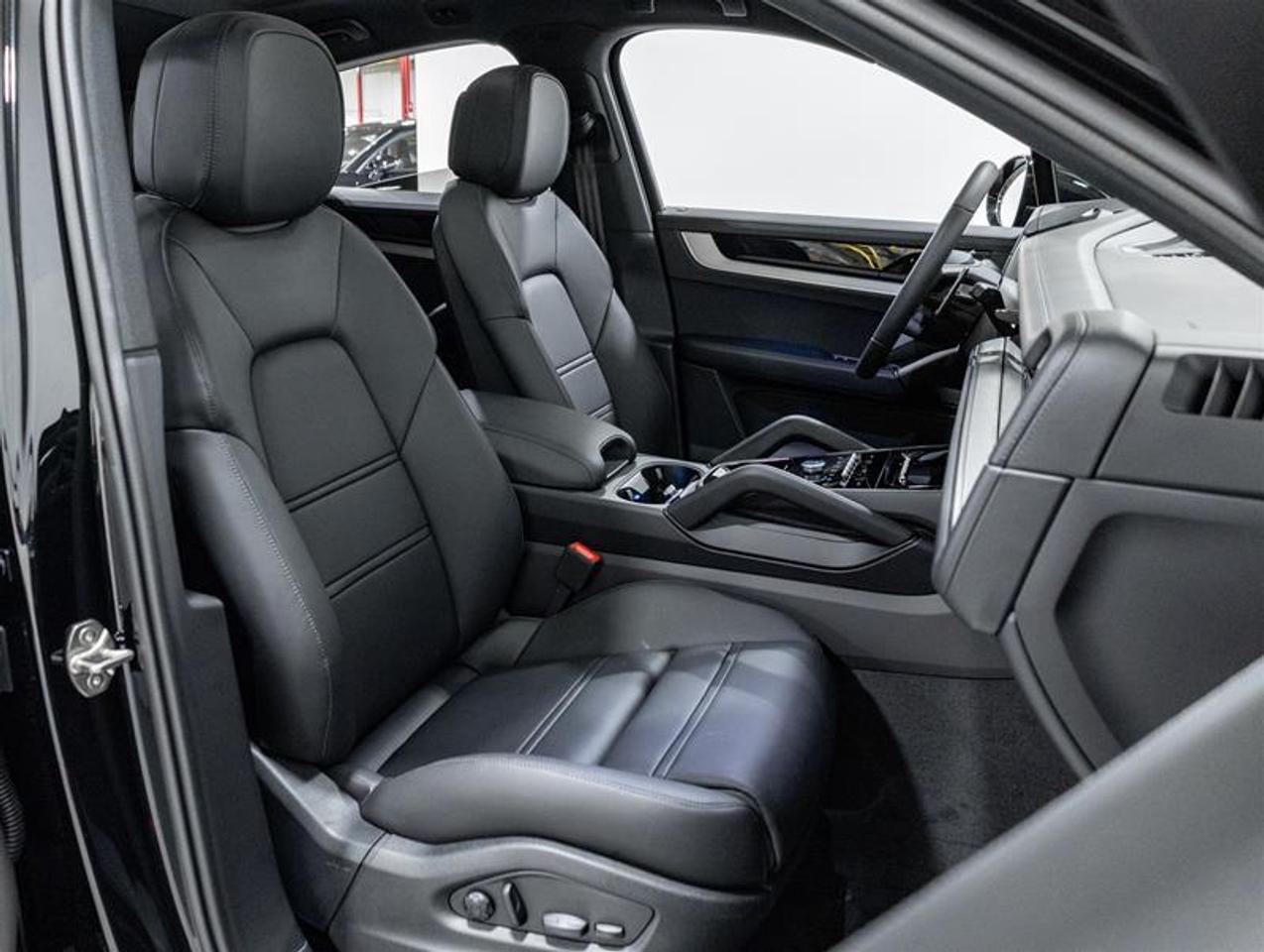 2026 Porsche Cayenne  Photo