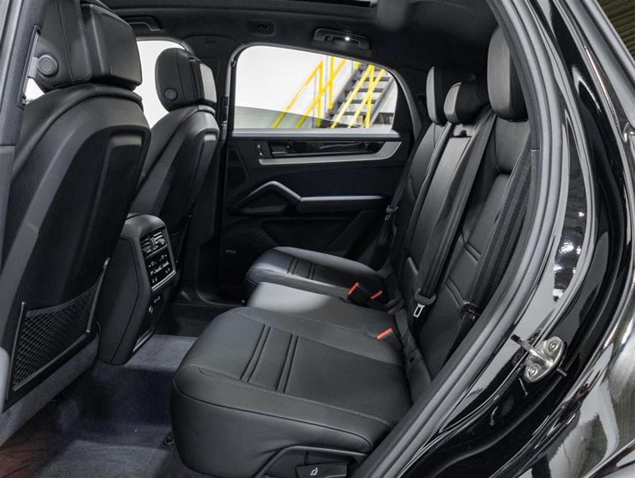2026 Porsche Cayenne  Photo