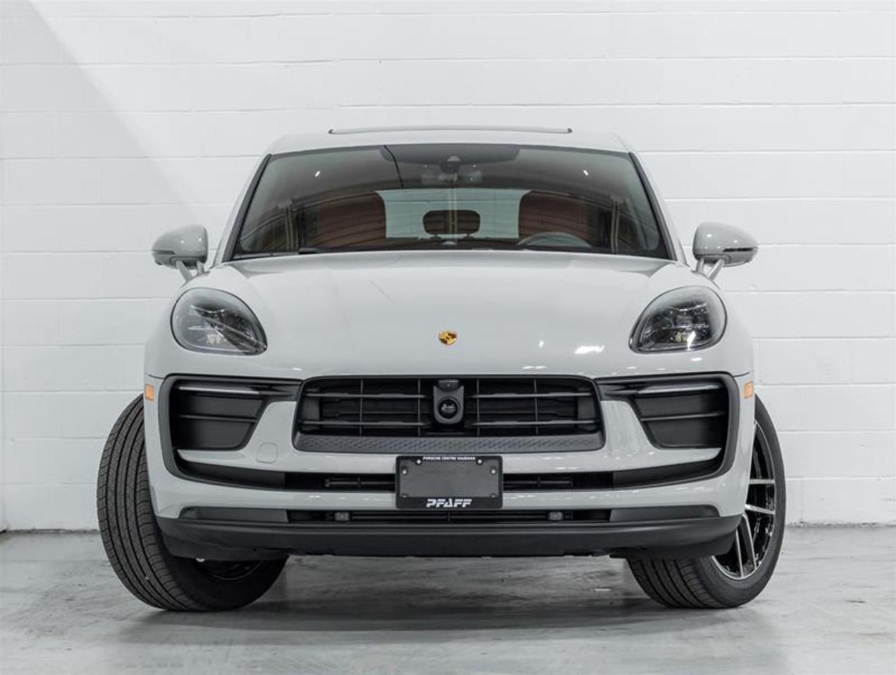 2026 Porsche Macan  Photo