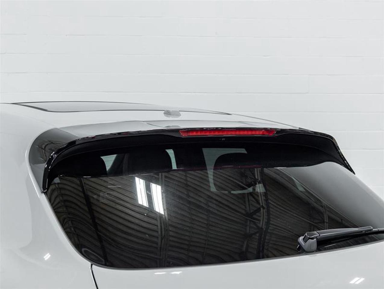 2026 Porsche Macan  Photo
