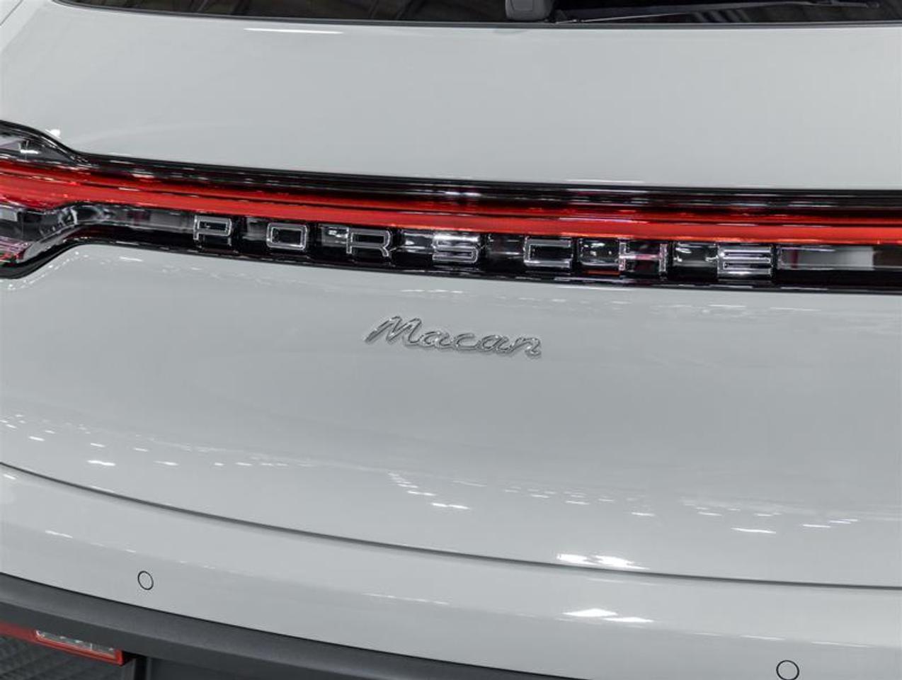 2026 Porsche Macan  Photo