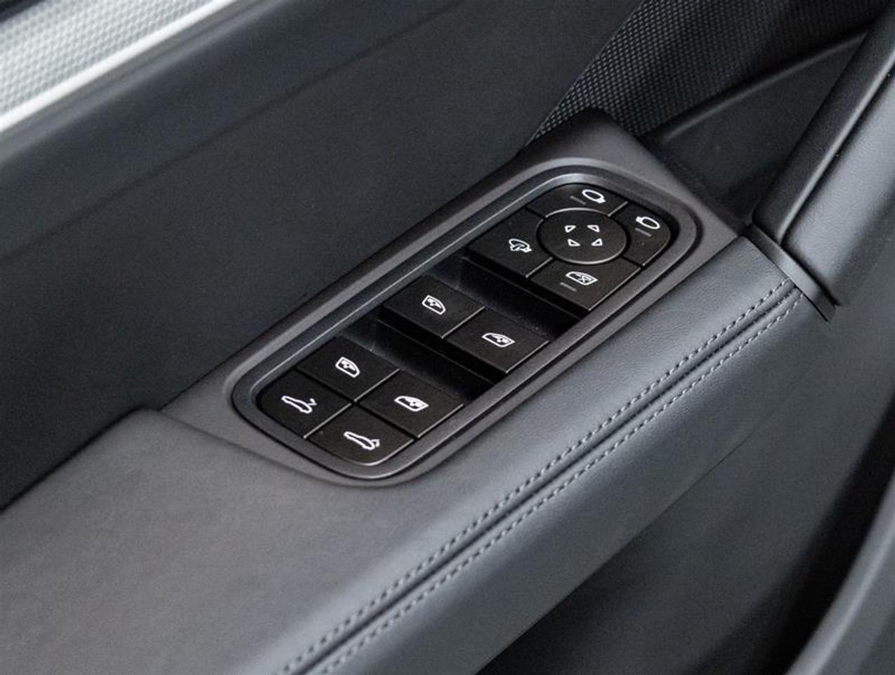 2026 Porsche Cayenne  Photo