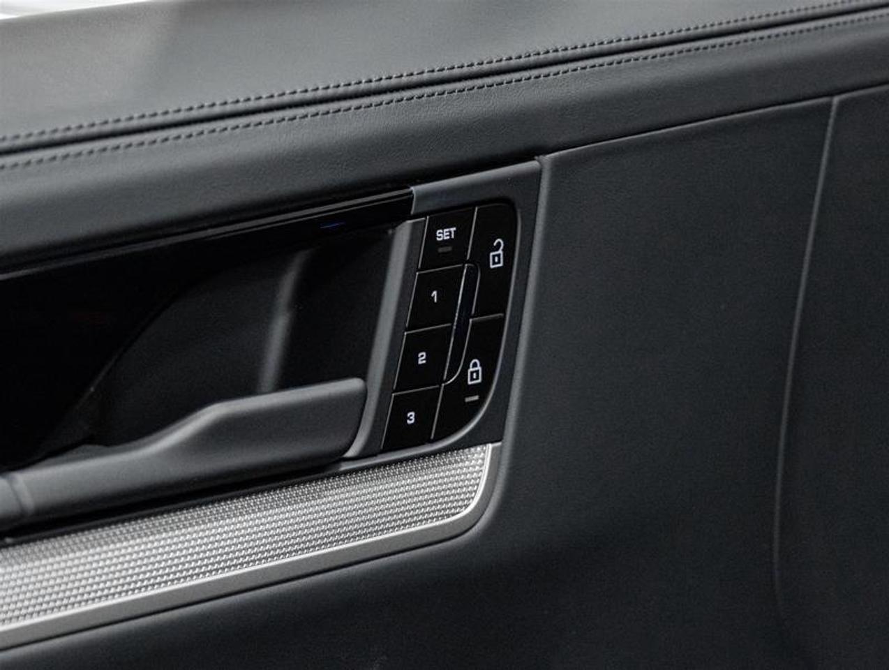2026 Porsche Cayenne  Photo