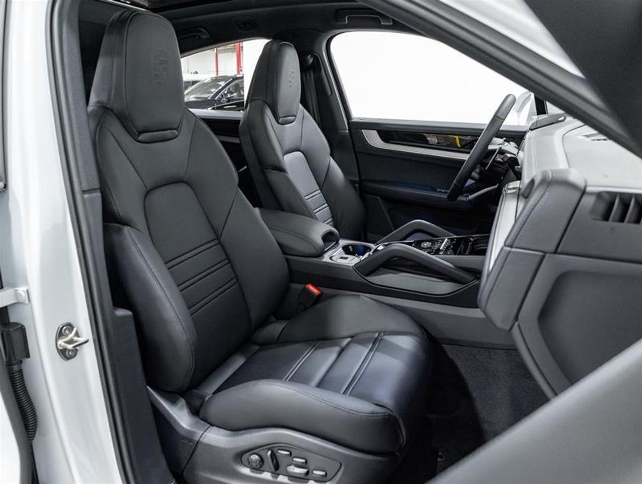 2026 Porsche Cayenne  Photo
